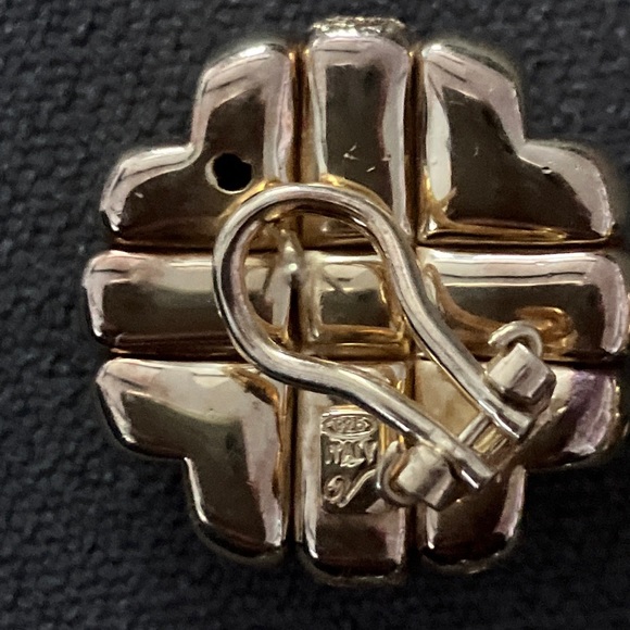 Brand New V. Mark Italy 925 Sterling Silver Gold Colored Weave W/Omega Back - Picture 2 of 6